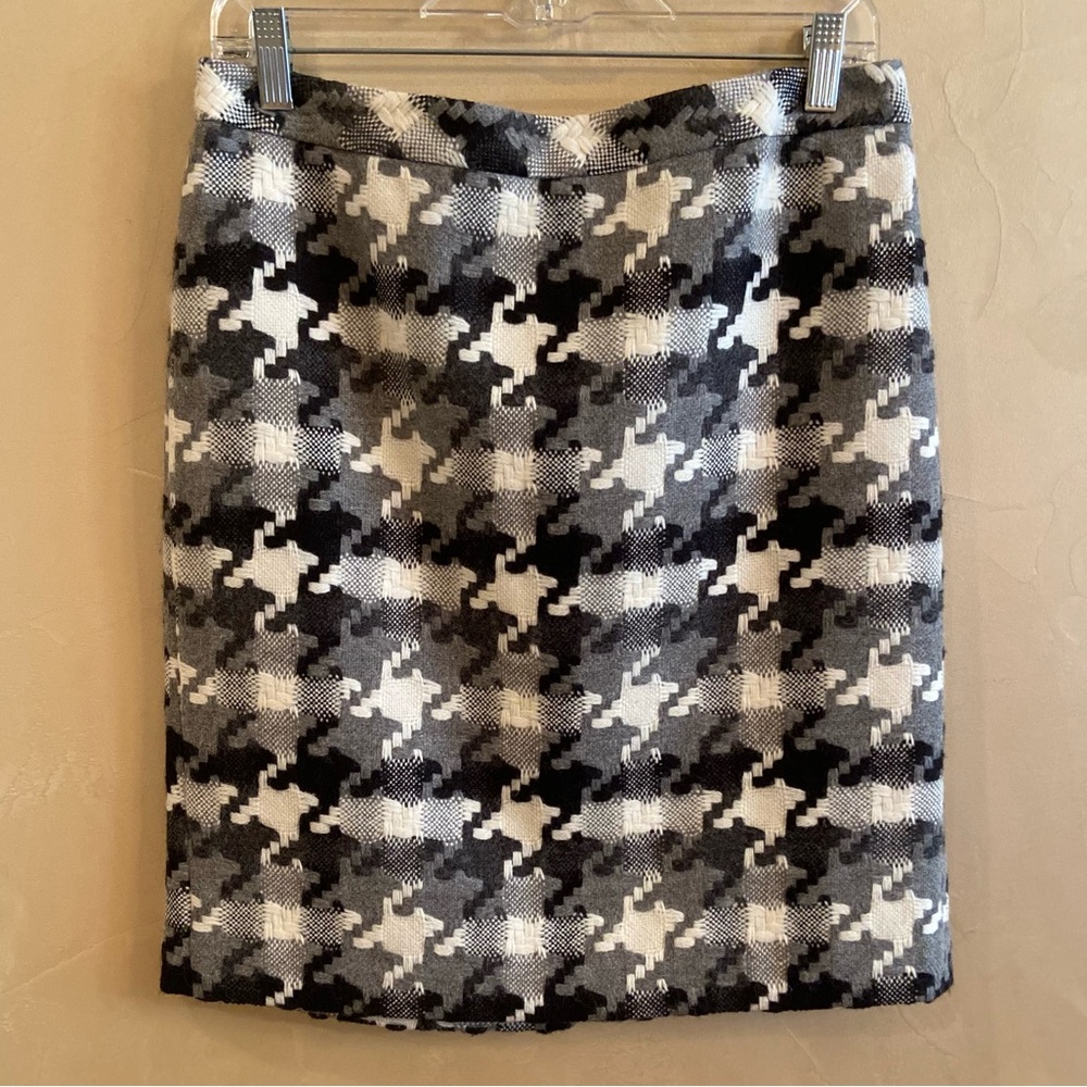 LOFT a skirt